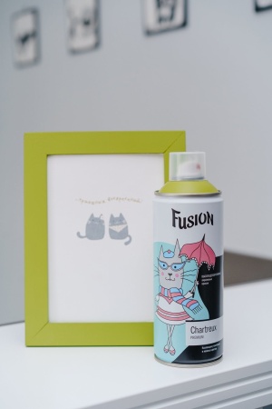 Цвет Охотник Высокодекоративная акриловая краска Fusion (Фьюжн) серии Chartreux (Шартрез)